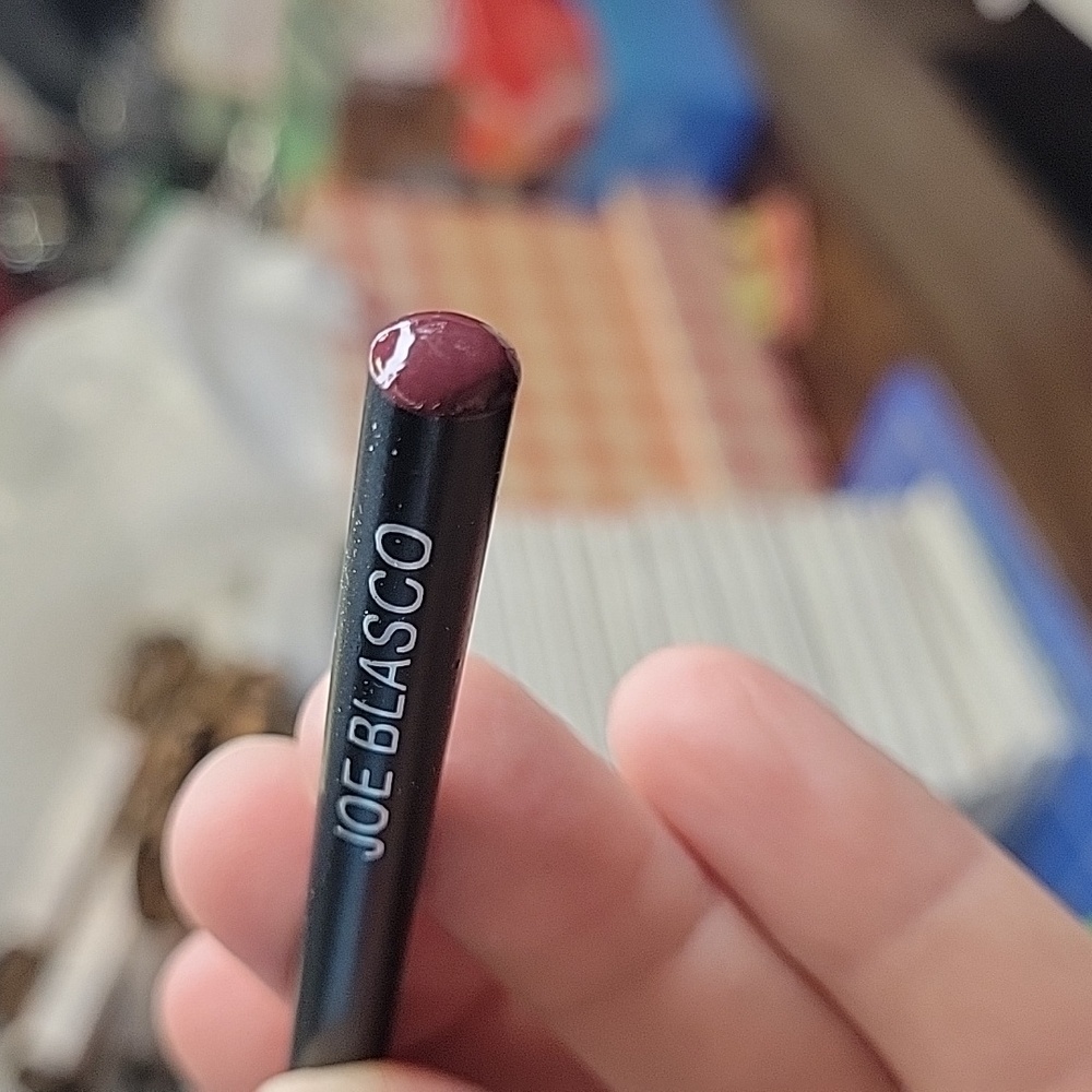 Joe Blasco Lip Pencil - Razz New - Picture 5 of 5
